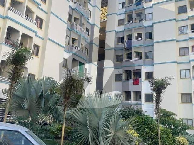 2 Bed apartment available in Block 8