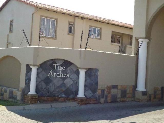 2 Bedroom Apartment in Dalpark Ext 1