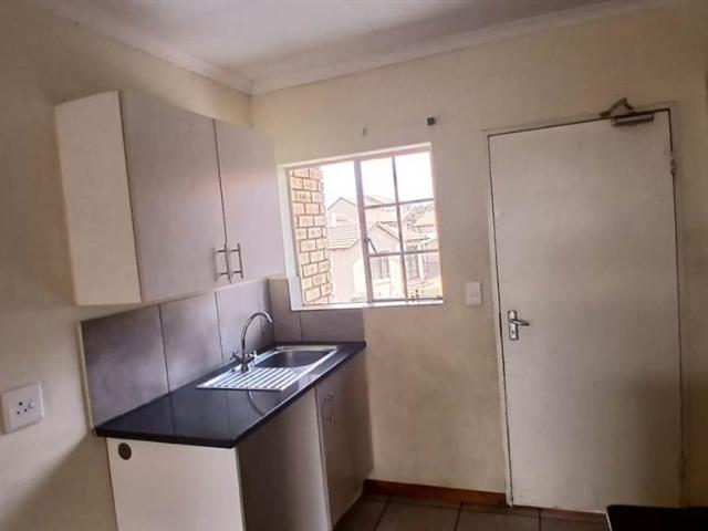 2 Bed Apartment in Southcrest