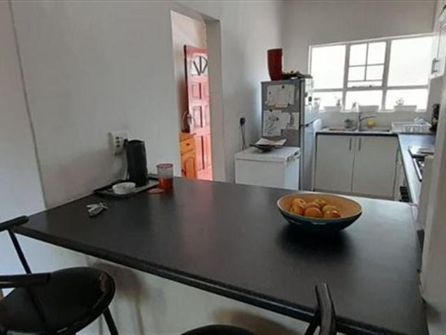 2 Bed Apartment in Parkhill Gardens