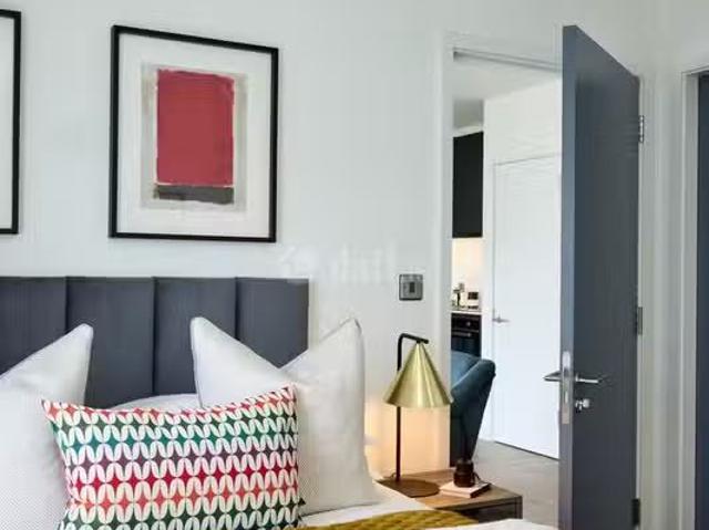 2 Bed Apartment, Spencer Place, New Wapping Street, Dublin 1 i.