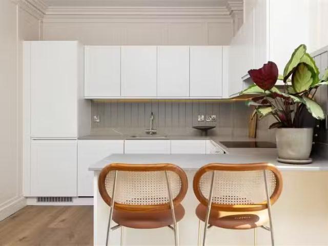 2 Bed Apartments, Glencairn Gate, Leopardstown, Dublin 18