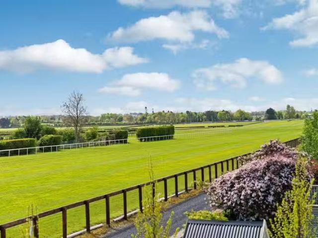 2 Bed Apartments, Racecourse Gate, 2 Bed Apartments, Racecours.
