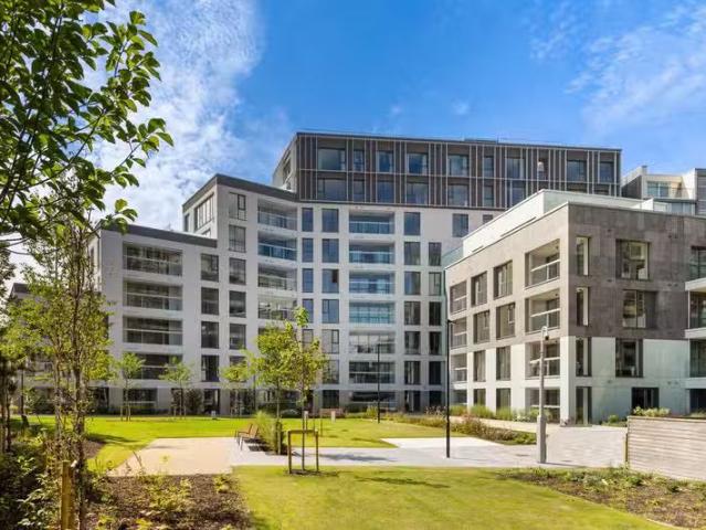 2 Bed Apartments, The Gardens At Elmpark Green, 2 Bed Apartmen.