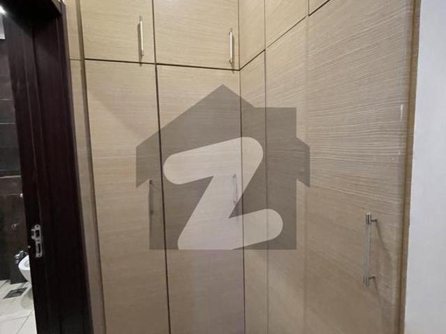 2 bed business bay apt available for rent DHA Phase 1 Sector F