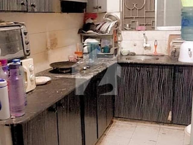 2 bed d. flat in johar