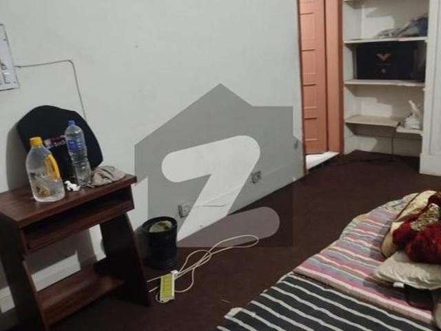 2 Bed DD Available On Rent At Dhoraji Near Yousuf Burger Dhoraji Colony