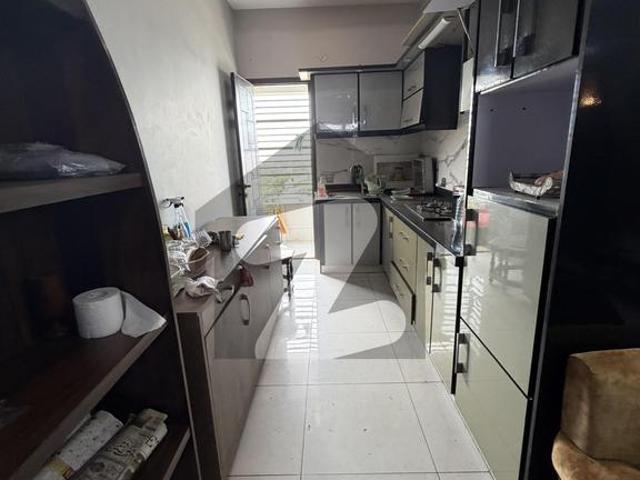 2 bed dd flat available for rent in well maintained highrise shaheed millat road