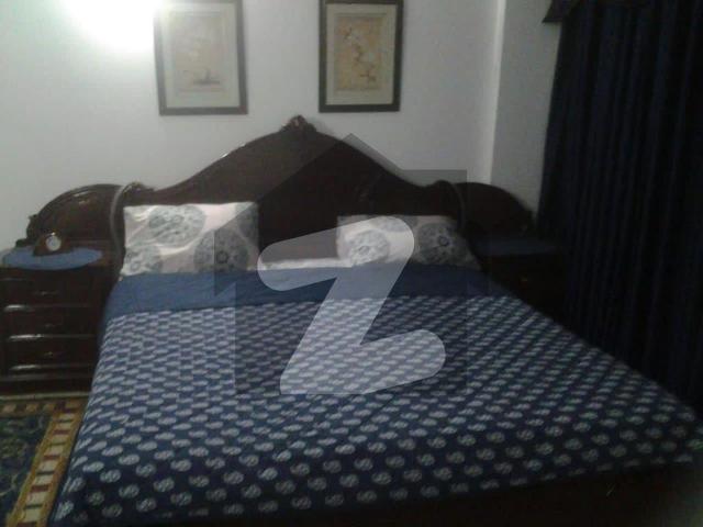 2 bed dd flat for rent in old bt maintained building sharfabad