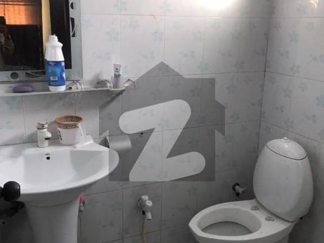 2 bed dd flat for rent lift project gulshan e iqbal block 4