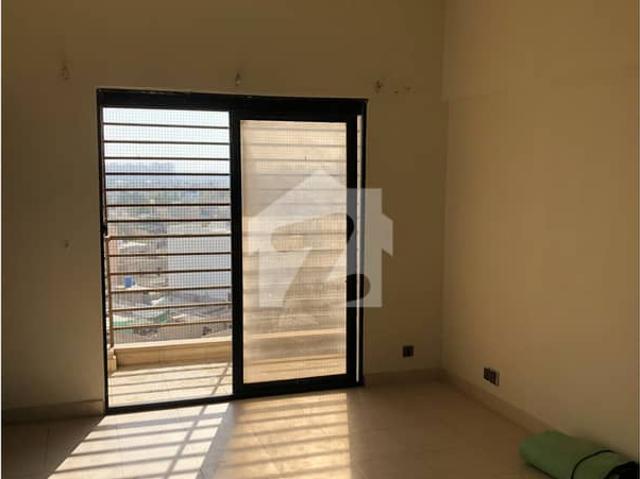 2 Bed DD Flat For Rent West Open Corner Neat And Clean