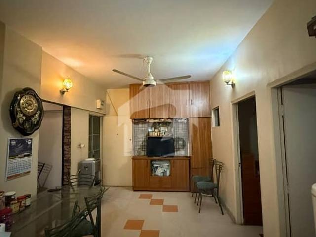 2 Bed Dd Flat For Sale In North Nazimabad Prime Location