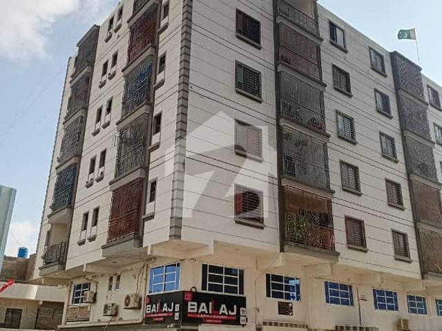 2 bed dd flate available for sale corner gulistan e johar block 11