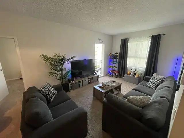 2 Bed + Den, 2 Bath | All Utilities + WiFi + 2 Parking Stalls Included