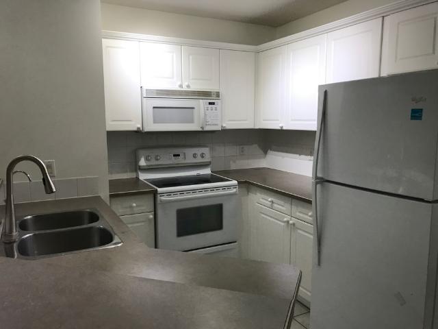 2 Bed + Den Condo For Rent In Beltline W Two Parking Stalls | Heat And Water