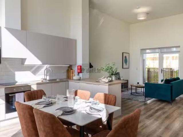 2 Bed Duplex, Station View, The Crossings, Adamstown, Co. Du.
