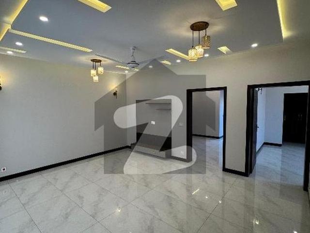 2 Bed Flat Available For Rent 1st Floor Or 2nd Floor In Central Park Housing Society Lahore Central Park Housing Scheme
