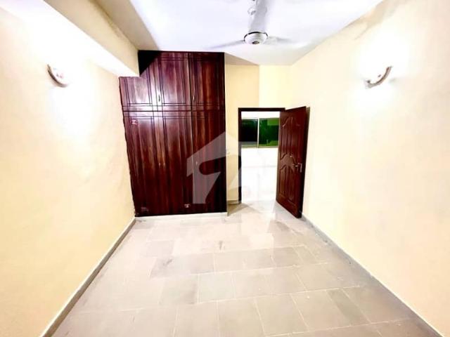 2 bed flat for sale in f 17 ghosia arcade islamabad all facility available cda pproved sector mpchs