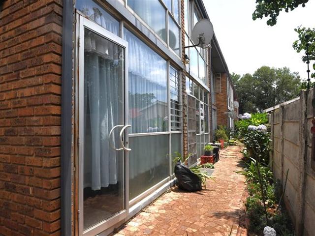 2 Bed Flat in Casseldale