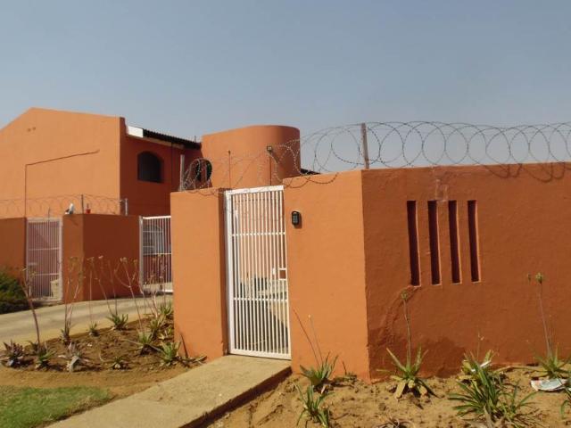 2 Bed Flat in Dagbreek