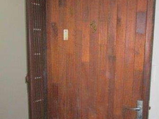 2 Bed Flat in Uvongo