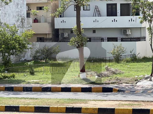 2 bed furnished flat for rent 11 centre plaza g 11 islamabad all facility available g 11