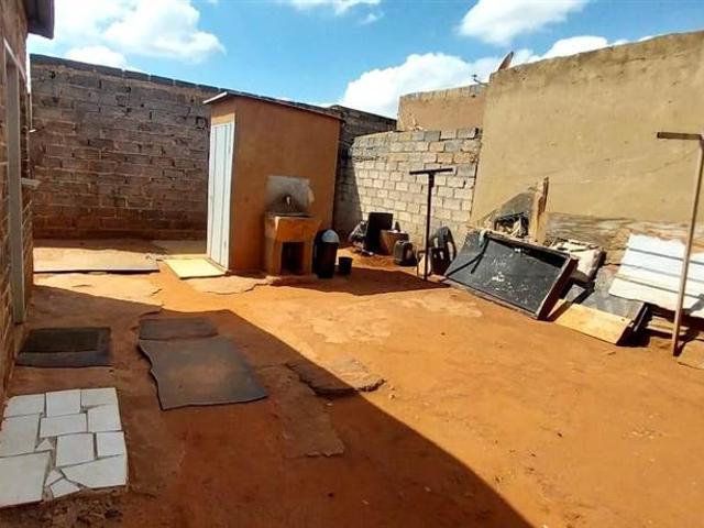 2 Bed House in Tembisa