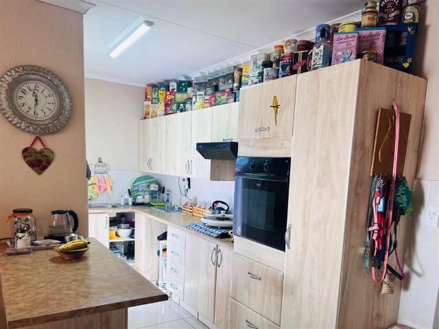 2 Bed House in Three Rivers East