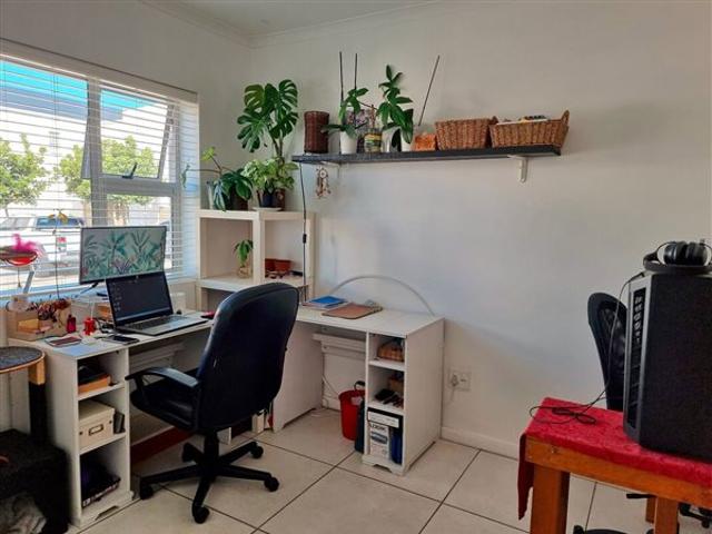 2 Bed House in Overbaakens