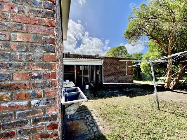 2 Bedroom House in Pearly Beach
