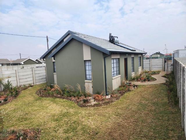 2 Bed House in Savanna City