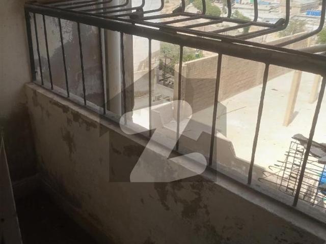 2 Bed Lounge 5th Floor Lift, Fixed Rent No Bargaining. 4 Month Deposit. 24 Hours Water No Load Shedding Flat For Rent North Nazimabad Block K