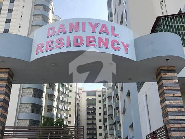 2 bed lounge flat for sale west open