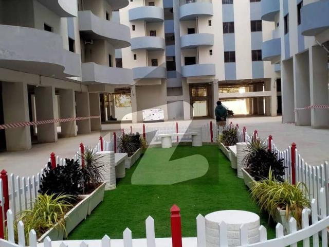2 bed lounge flat for rent in scheme 33