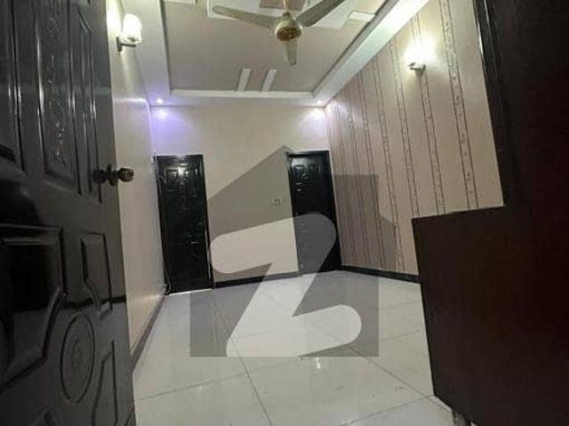 2 Bed Lounge Flat Is Available