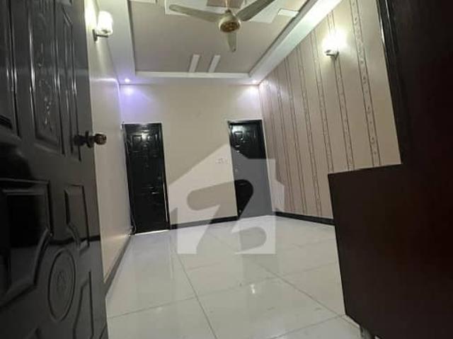 2 Bed Lounge Flat Is Available