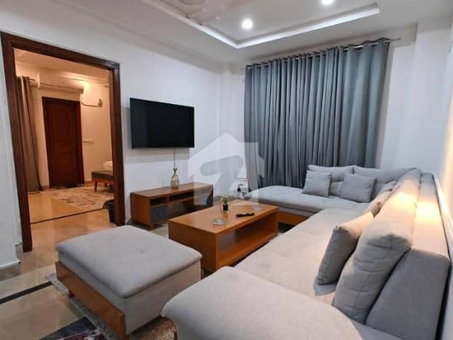2 Bed Luxury Furnished Available Flat For Rent Gulberg Green