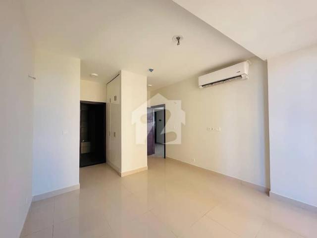 2 Bed Luxury Living At Emaar Reef Tower