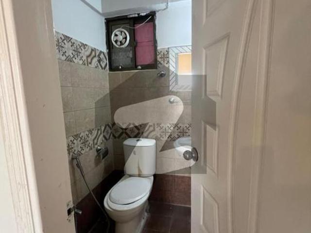 2 bed luxury non furnished apartment available for rent in Samama star Smama Star Mall & Residency