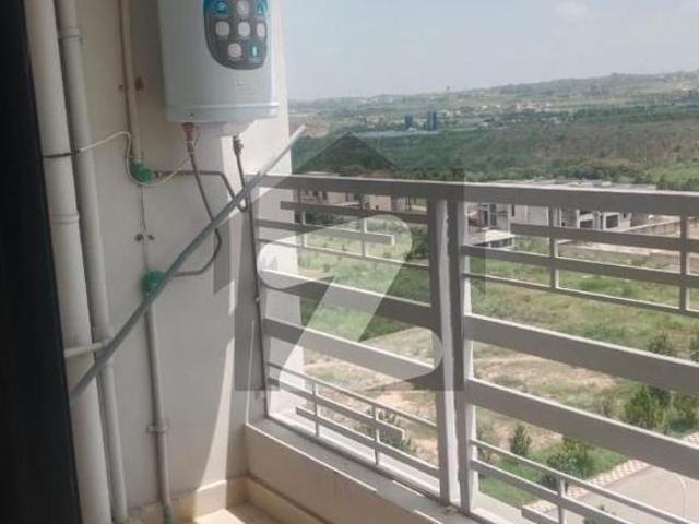 2 bed non furnished apartment available for rent in gulberg green islamabad Gulberg Greens