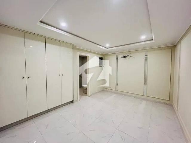 2 Bed Non Furnished Apartment Available For Rent original pics In Sector E Bahria Town Lahore