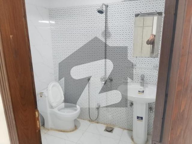 2 bed non furnished brand new appartment available for rent H 13