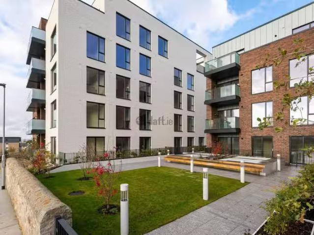 2 BED PENTHOUSE, Knockrabo, Mount Anville Road, Goatstown, Dub.