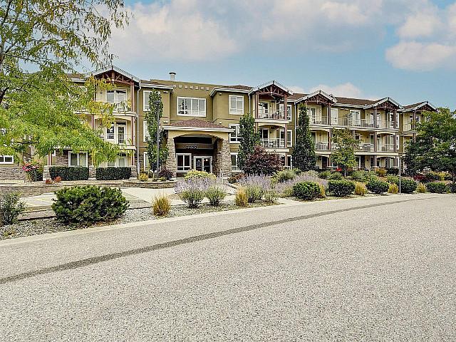 2 Bed Plus Den, 2 Parking Stalls & Lakeview!