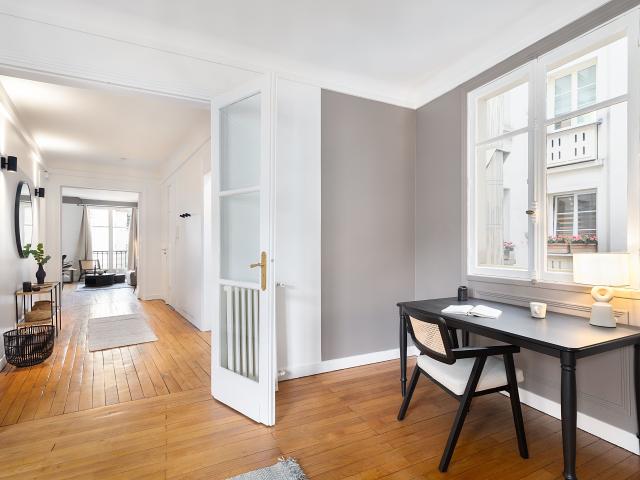 2 bedooms in Neuilly sur Seine