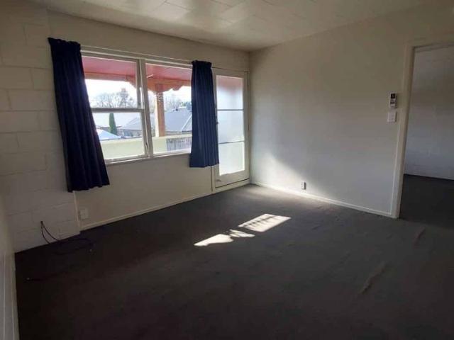2 Beddie Under $400