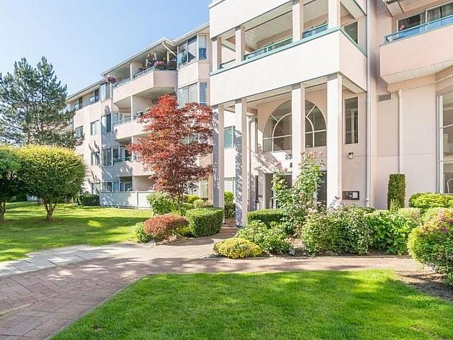 2 Bedroom/2 bathroom Apartment For Rent Top Floor Mountain View