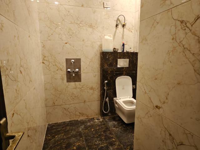 2 Bedroom 100 Sq.Yd. Builder Floor in Lajpat Nagar I Delhi Listing ID: #10391