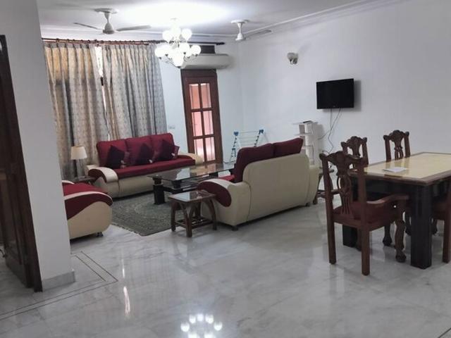 2 Bedroom 100 Sq.Yd. Builder Floor in Sector 43 Gurgaon Listing ID: #10080