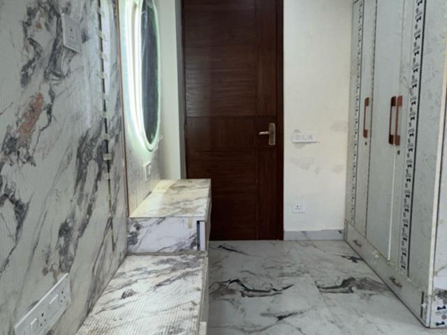2 Bedroom 1170 Sq.Ft. Builder Floor in Moti Nagar Delhi Listing ID: #10100